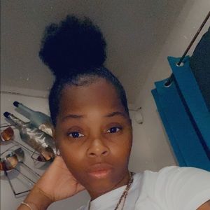 Meet your Posher, Kerisha